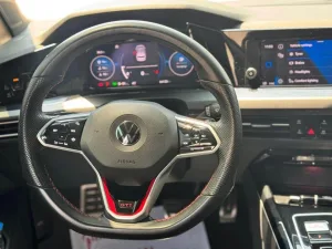 2023 فولجس فاجن جولف GTI