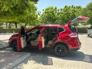 2015 نيسان اكس تريل ST