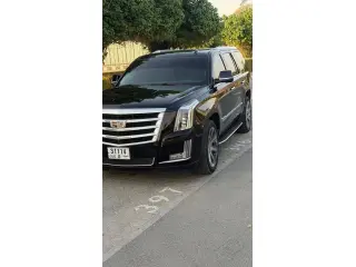 2016 Cadillac Escalade في Ajman سيارة مستعملة