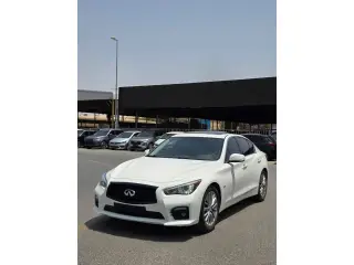 2020 Infiniti Q50 في Dubai سيارة مستعملة