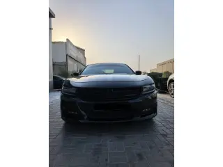 2015 Dodge Charger في Abu Dhabi سيارة مستعملة