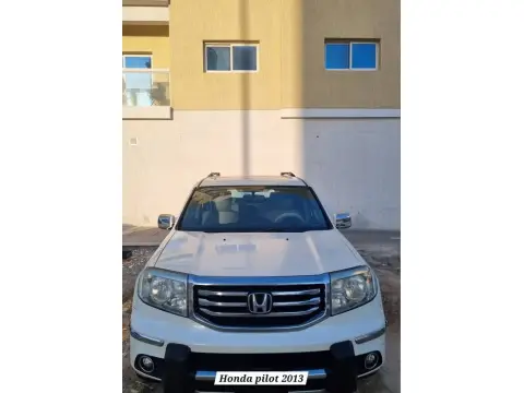 2013 هوندا بايلوت Special Edition