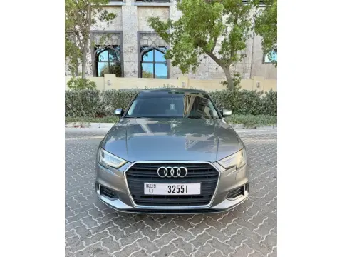 2018 اودي آي ٣ Premium