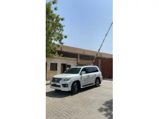 2010 Lexus LX 570 في Dubai سيارة مستعملة