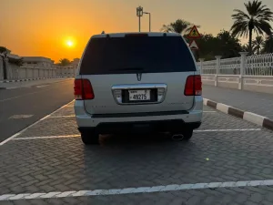 2005 لينكولن نافيجيتور Black Label