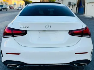 2022 مرسيدس-بنز الفئة - A A220 Sedan