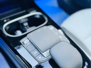 2022 مرسيدس-بنز الفئة - A A220 Sedan