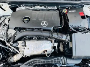 2022 مرسيدس-بنز الفئة - A A220 Sedan