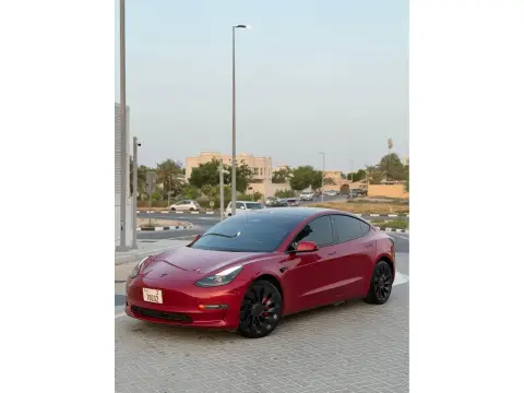 2022 تسلا موديل 3 Long Range