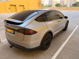 2018 تسلا X موديل AWD