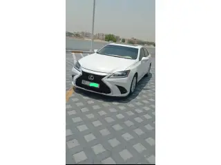 2011 Lexus ES في Ajman سيارة مستعملة