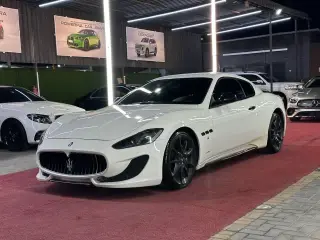 2014 Maserati GranTurismo في Ajman سيارة مستعملة