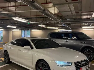 2015 اودي آي ٧ Premium