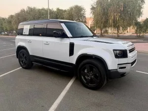 2022 لاند روفر ديفندر 110 trophy