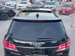 2017 هيونداي سانتا في Limited