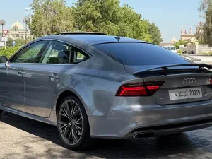 2016 اودي آي ٧ Premium