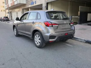2022 ميتسوبيشي آي أس أكس GLX