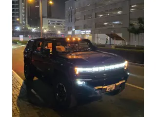 2024 Hummer GMC Hummer Ev في Dubai سيارة مستعملة