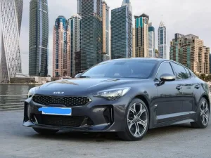 2021 كيا ستينجر GT-Line
