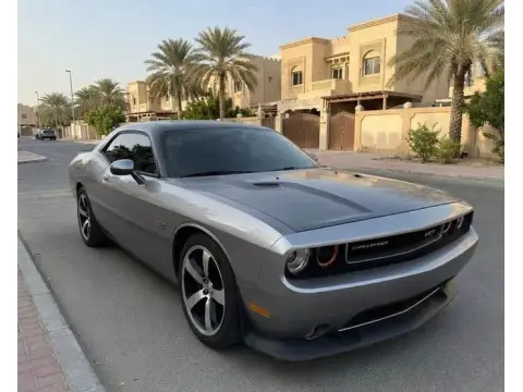 2011 دودج شالنجر SRT8