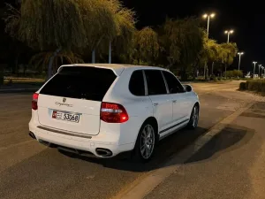 2008 بورش كاين V6