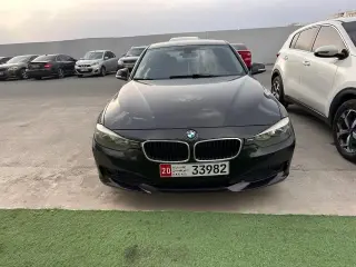 2015 BMW 3-Series في Abu Dhabi سيارة مستعملة
