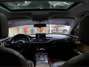 2013 اودي آي ٧ Premium