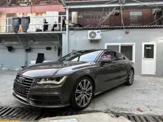 2013 Audi A7 في Dubai سيارة مستعملة