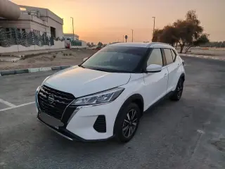 2022 Nissan KICKS في Abu Dhabi سيارة مستعملة