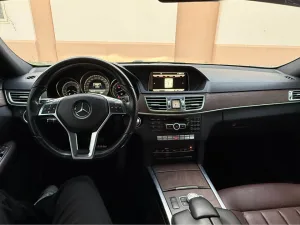 2015 مرسيدس-بنز الفئة - E E300