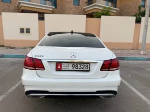 2015 مرسيدس-بنز الفئة - E E300