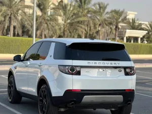 2016 لاند روفر ديسكفري