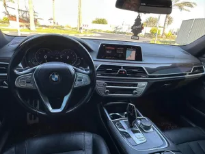 2019 بي أم دابليو الفئة - 7 740i