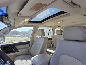 2019 تويوتا لاند كروزر Grand Touring