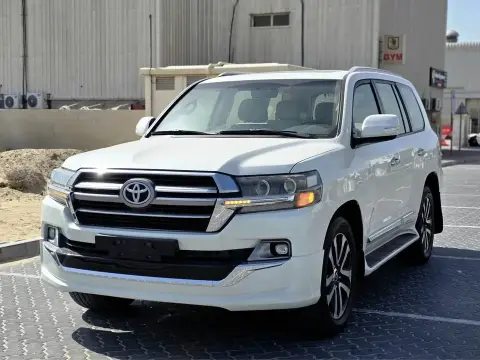 2019 تويوتا لاند كروزر Grand Touring