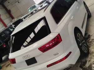 2017 اودي كيو٧ Premium