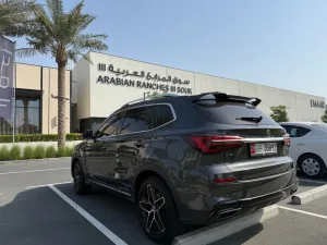 2025 ام جي ار اكس ٥ No Trim
