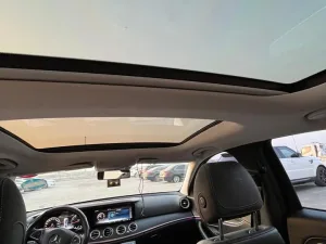 2017 مرسيدس-بنز الفئة - E E300