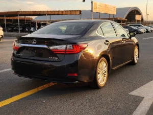 2017 لكزس ES - اي اس Es350