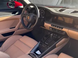 2024 بورش 911 كاريرا Carrera