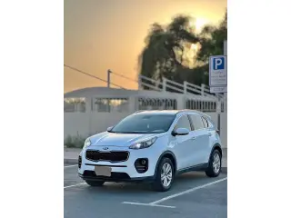 2017 Kia Sportage في Dubai سيارة مستعملة
