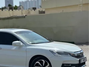 2017 هوندا أكورد EX