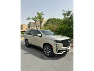 2023 Cadillac Escalade في Dubai سيارة مستعملة