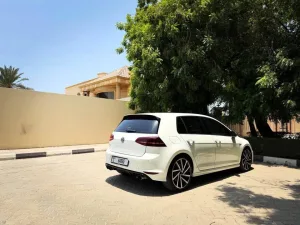 2017 فولجس فاجن جولف R