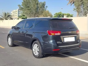 2016 كيا كارنفال LX