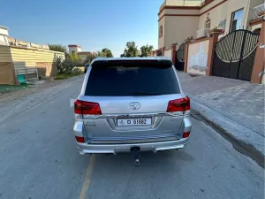 2021 تويوتا لاند كروزر VXR