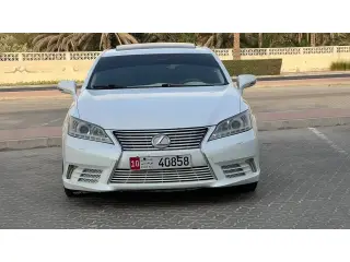2011 Lexus ES في Al Ain سيارة مستعملة
