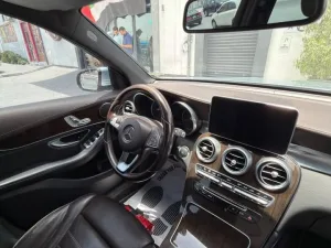 2017 مرسيدس-بنز GLC - جي ال سي GLC300