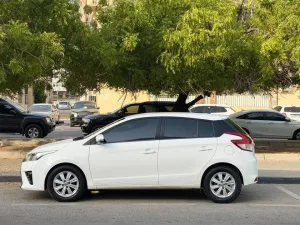2016 تويوتا ياريس SE