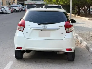 2016 تويوتا ياريس SE